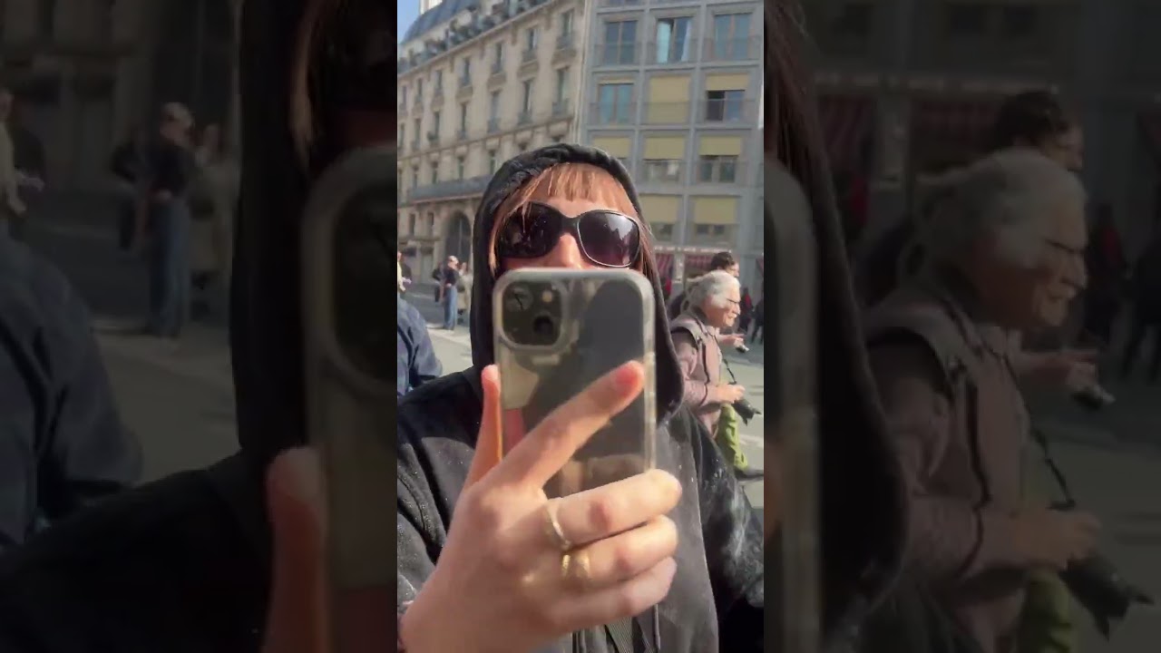 PARIS : NOS JOURNALISTES PRIS À PARTIE PAR DES ANTIFAS LORS DE LA MANIFESTATION du 08 MARS