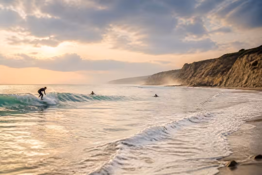 découvrez comment le réchauffement climatique impacte le surf en aquitaine, où la diminution des vagues menace chaque année ce terrain de jeu emblématique.
